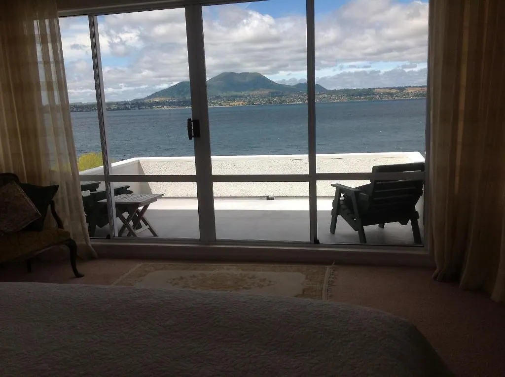 Acacia Bay Lakefront B&B Taupo